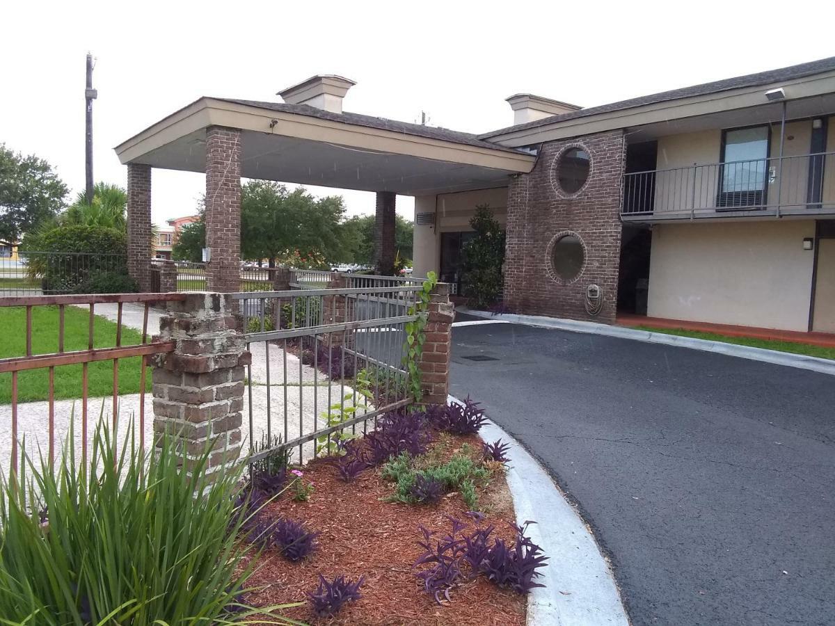 Gateway Inn Саванна Экстерьер фото
